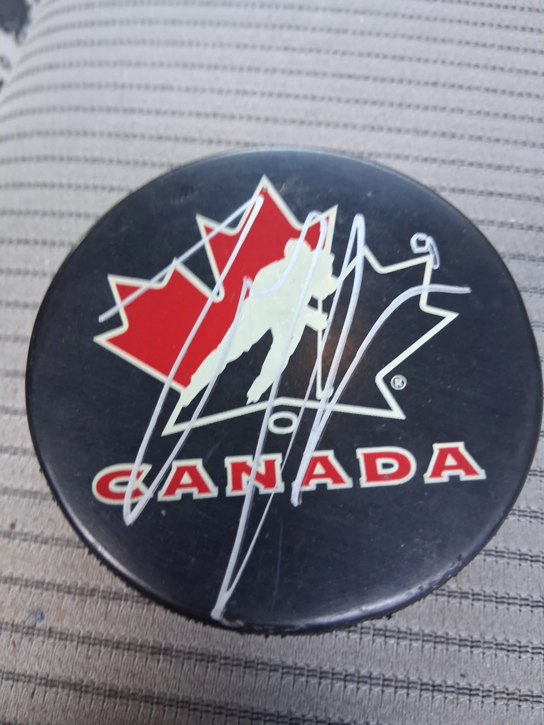 Hockey Canada Official Paul kariya Signed Puck - photo 5