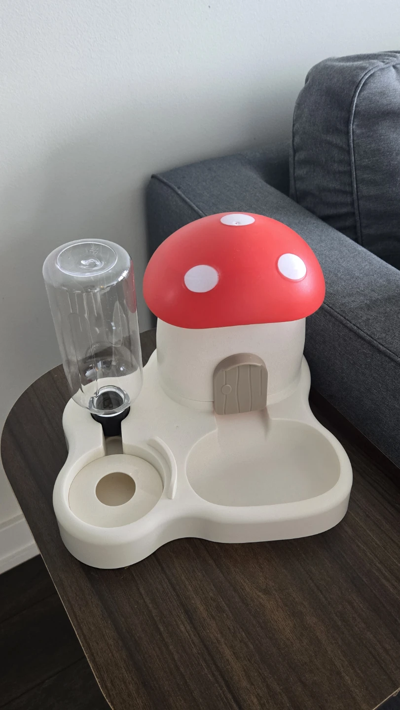 Mushroom Shaped Pet Food and Water Dispenser
