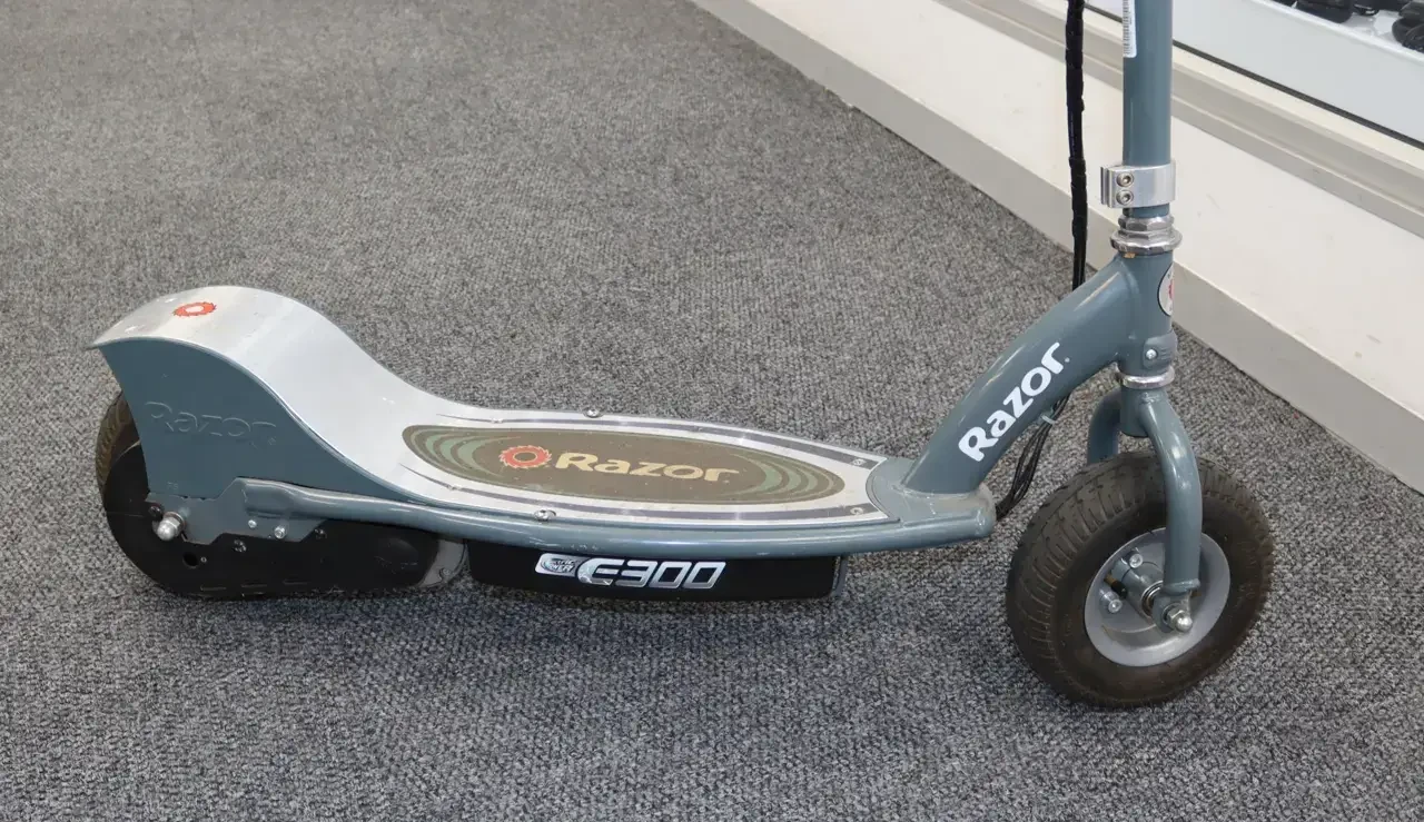 Razor Power Core E300 Electric Scooter