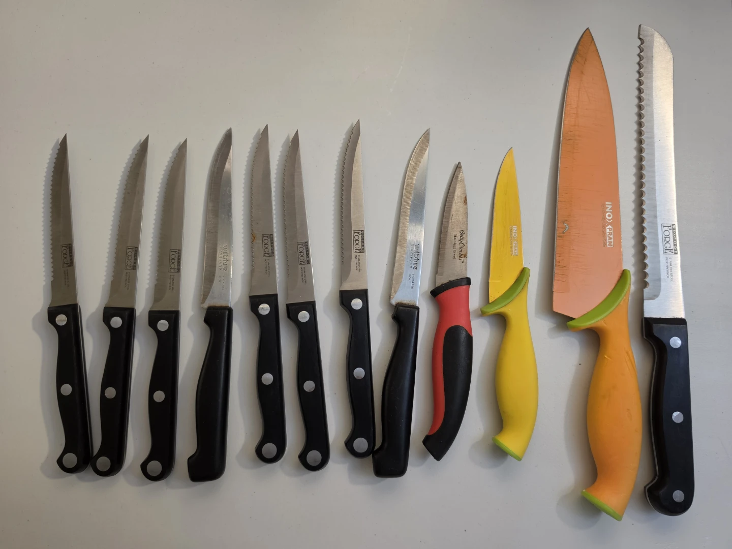 Assorted Kitchen Knife Set