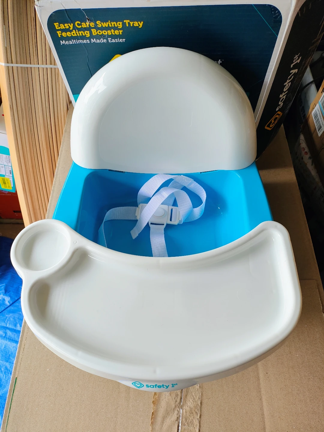 Safety 1st Easy Care Swing Tray Feeding Booster - photo 2