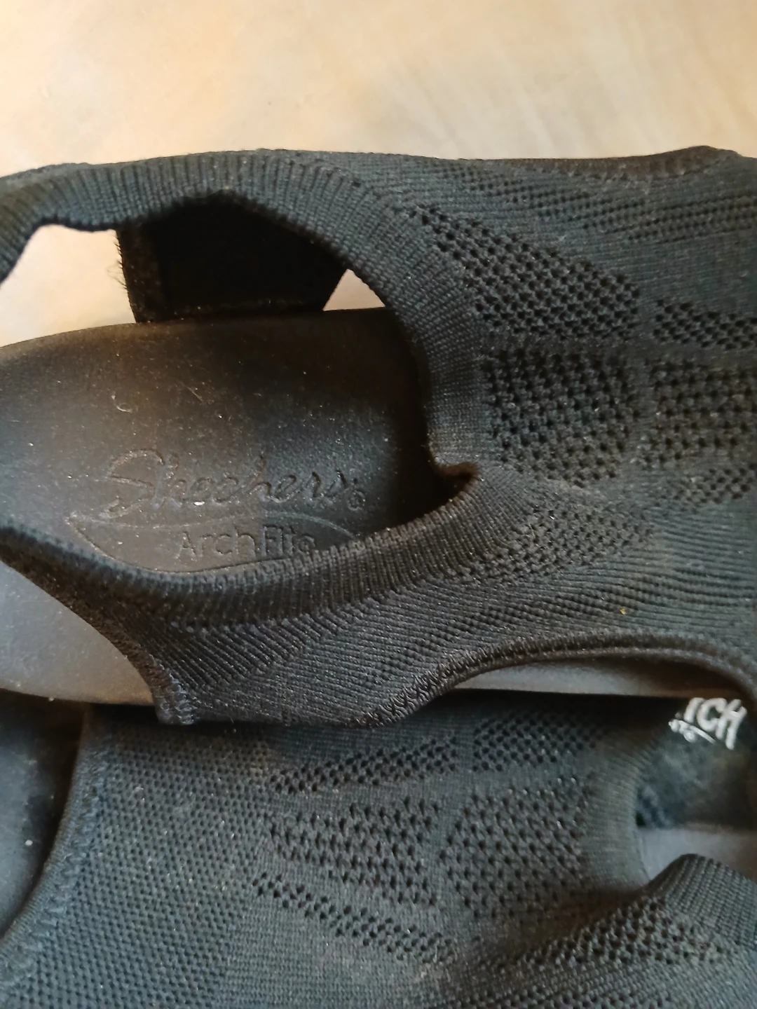 Women's sketchers Arch Fit Sandals Black sz 8 - photo 2