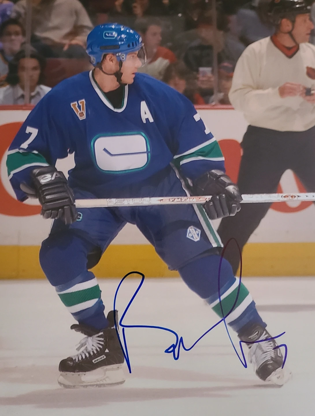 Vancouver Canucks Autographed 8x10 Photos & Pucks With COA'S - photo 3