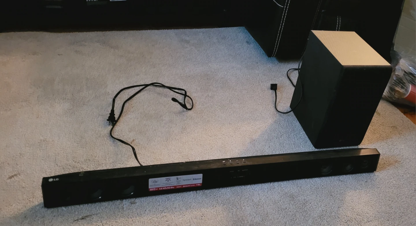 LG SJ3C 300W Sound Bar System - photo 2