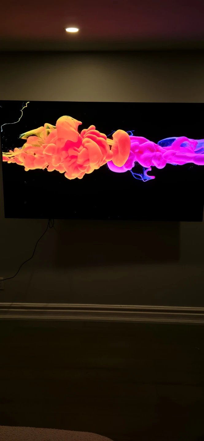 Samsung 77 inch S90C OLED TV - photo 2