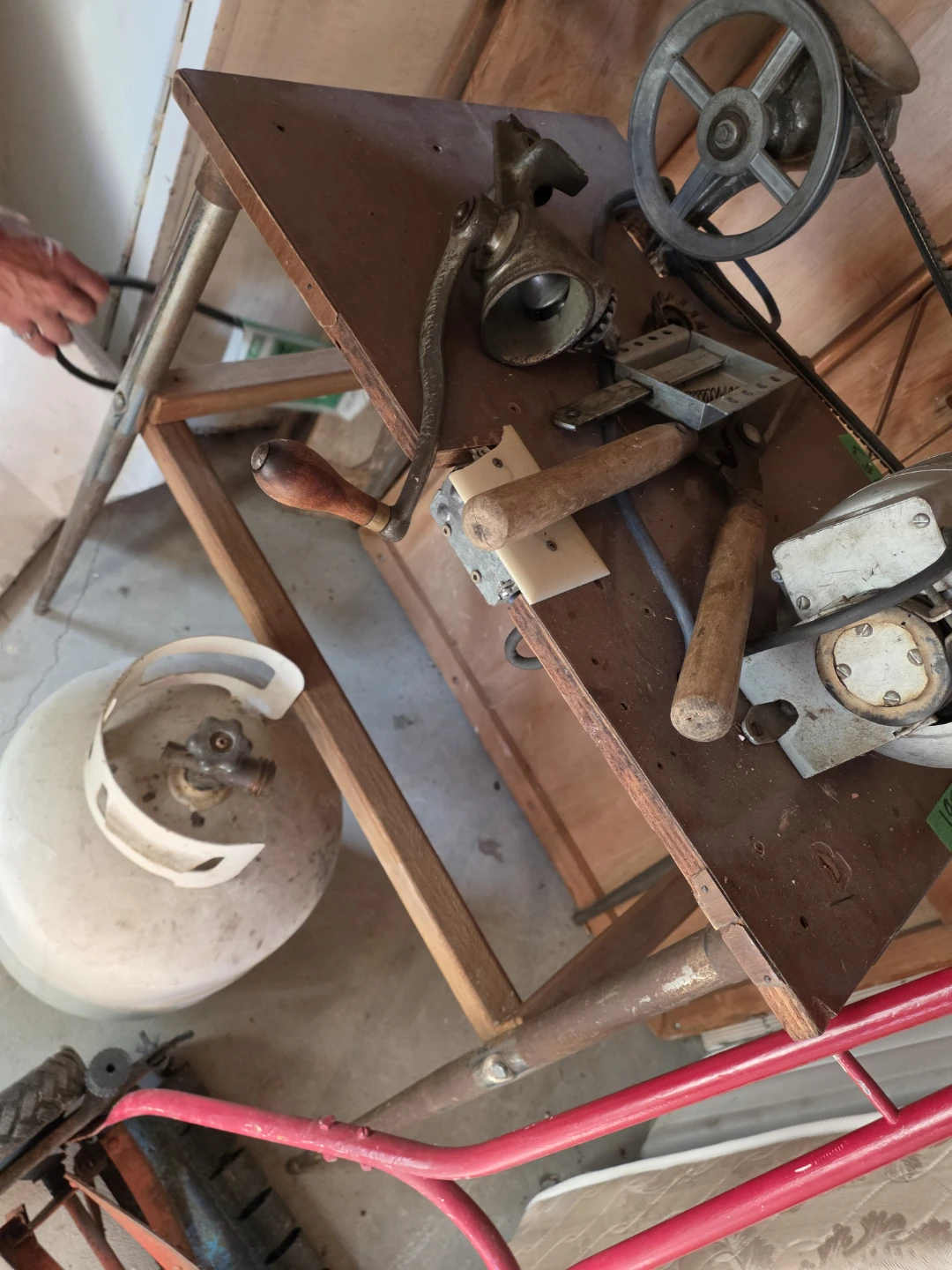 Vintage manual meat grinder and electric motor setup - photo 2