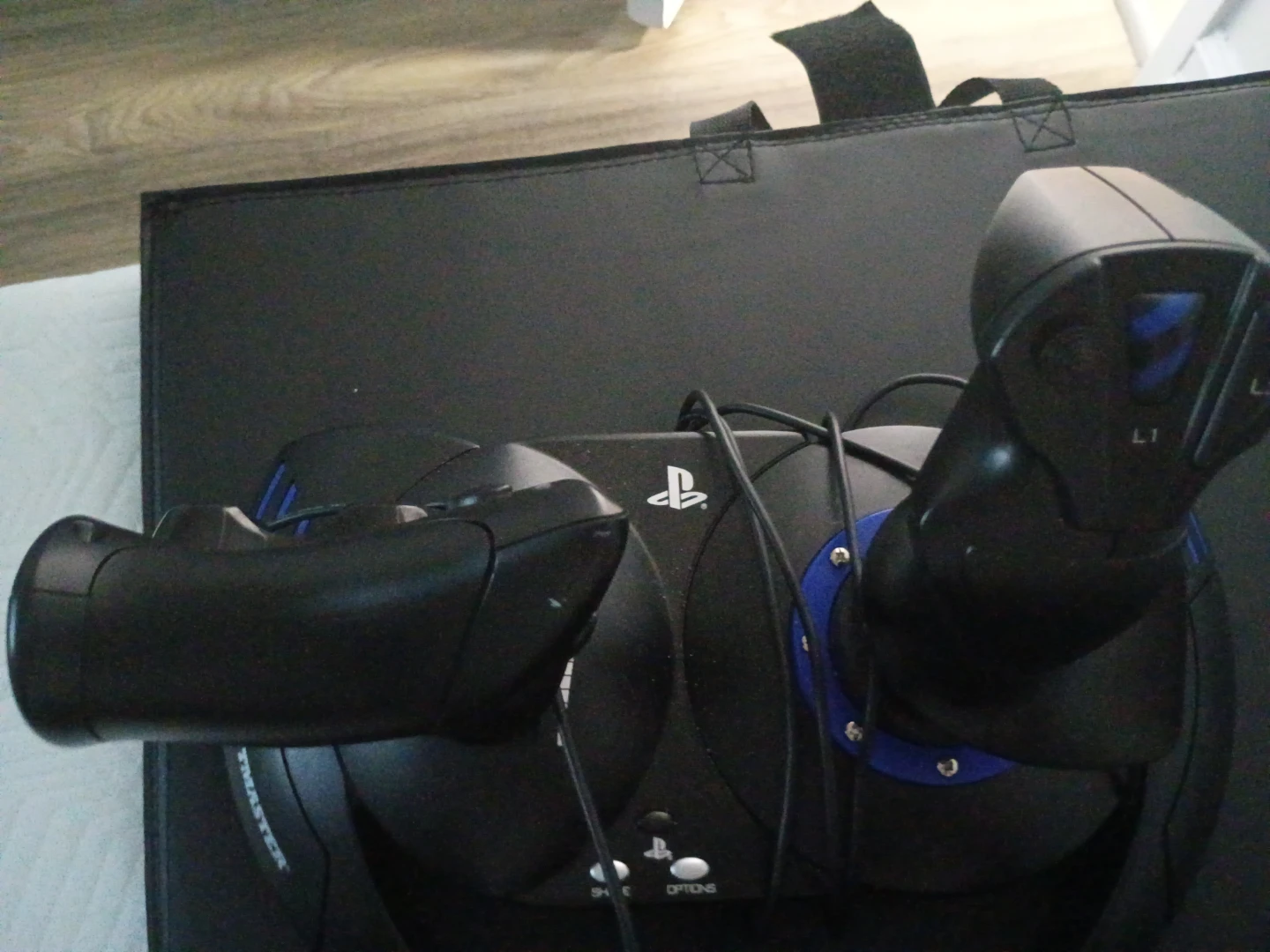 Thrustmaster T.Flight Hotas 4 for PlayStation