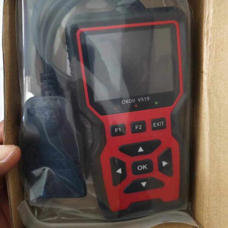 OBDII V519 Car Diagnostic Scanner - photo 2