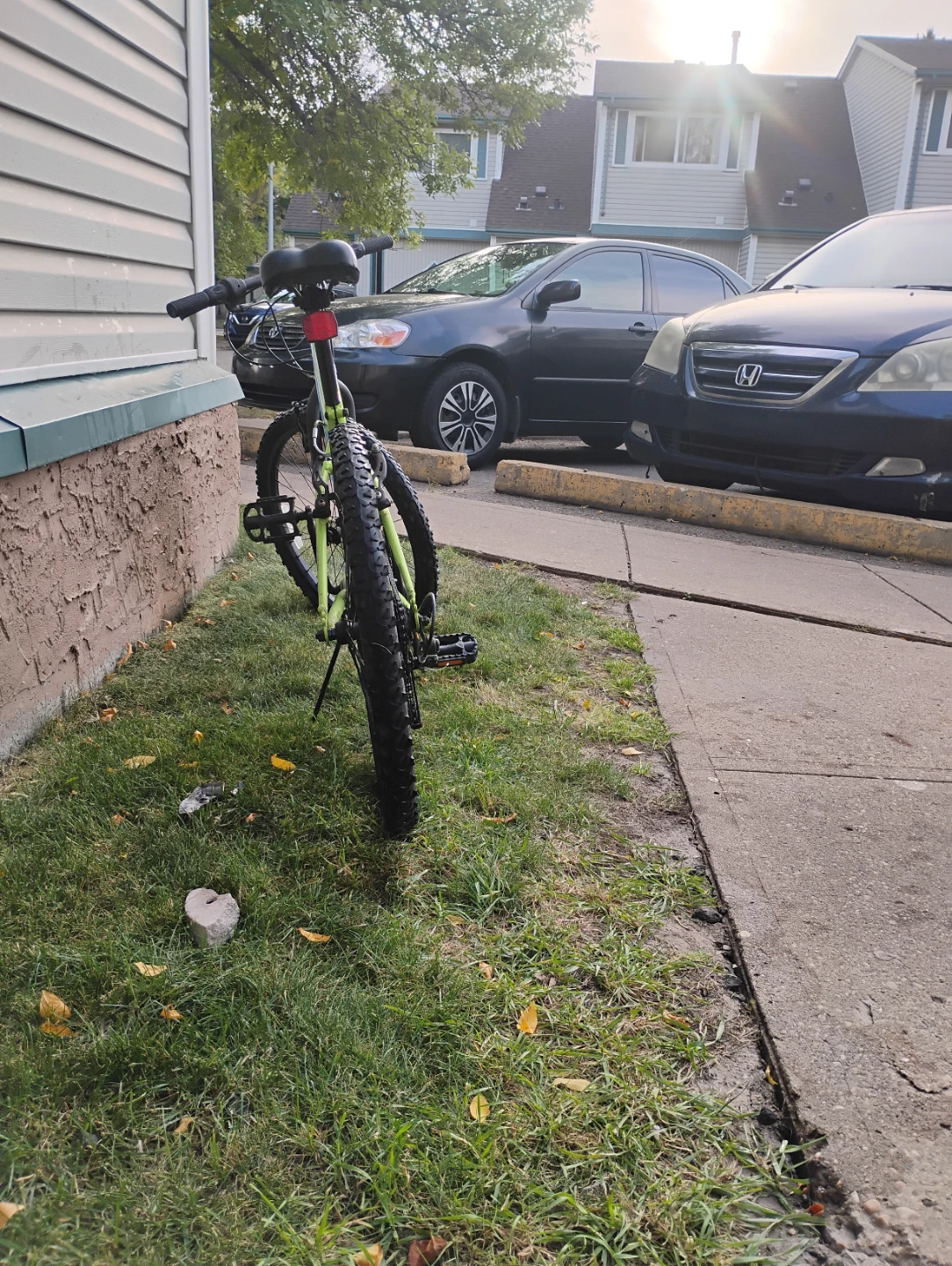 Movelo Mountain Bike in a great condition $75 - photo 5