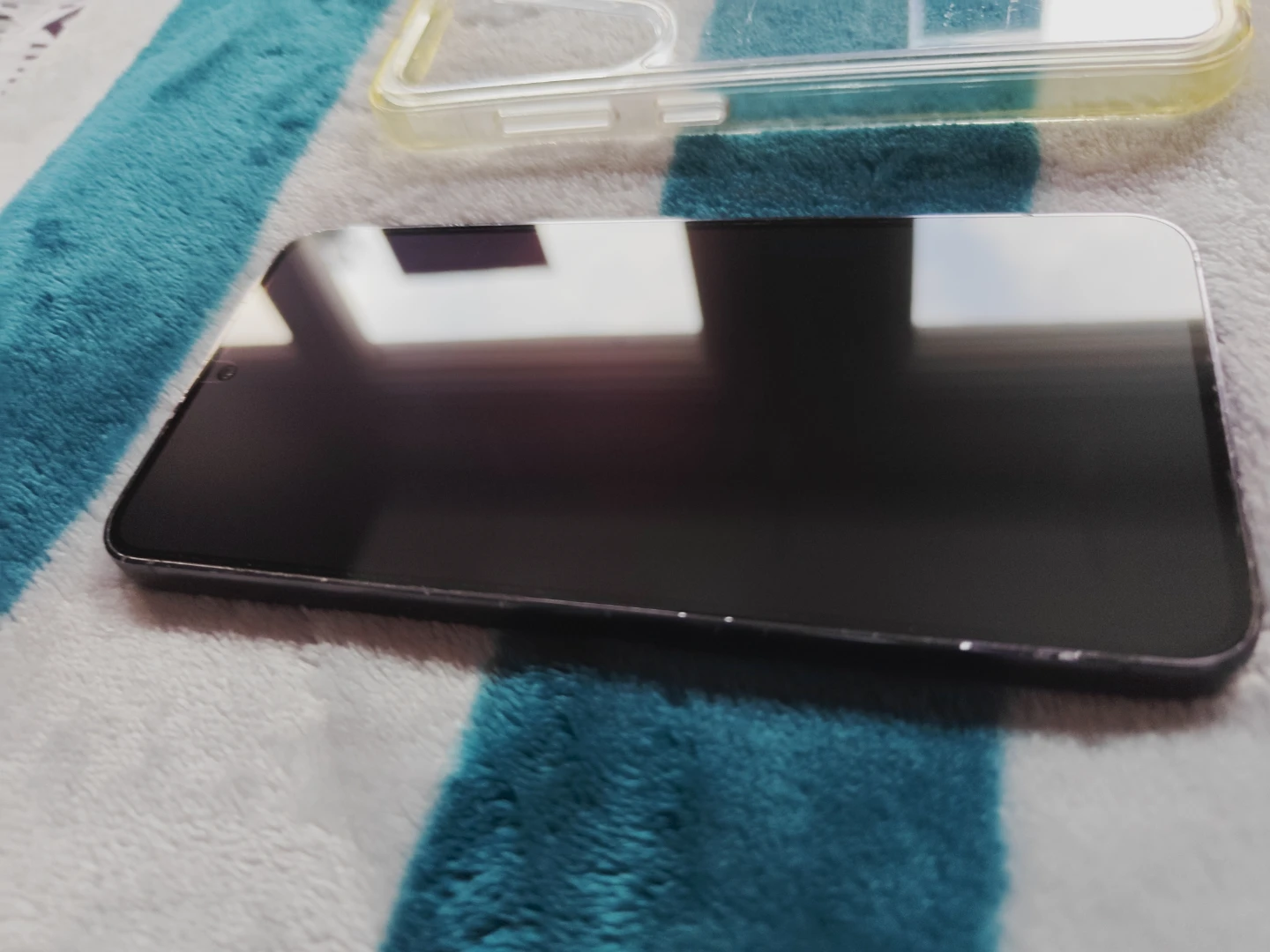 Samsung Galaxy S23 with Case - photo 2