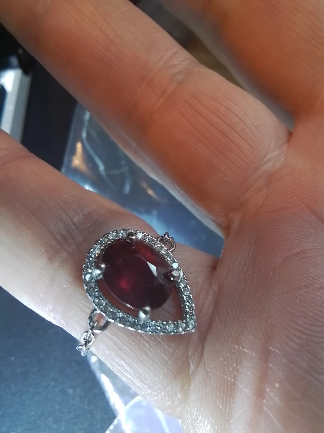 Rare 925 Sterling Silver Flame-Fusion Lab Ruby Teardrop - photo 2