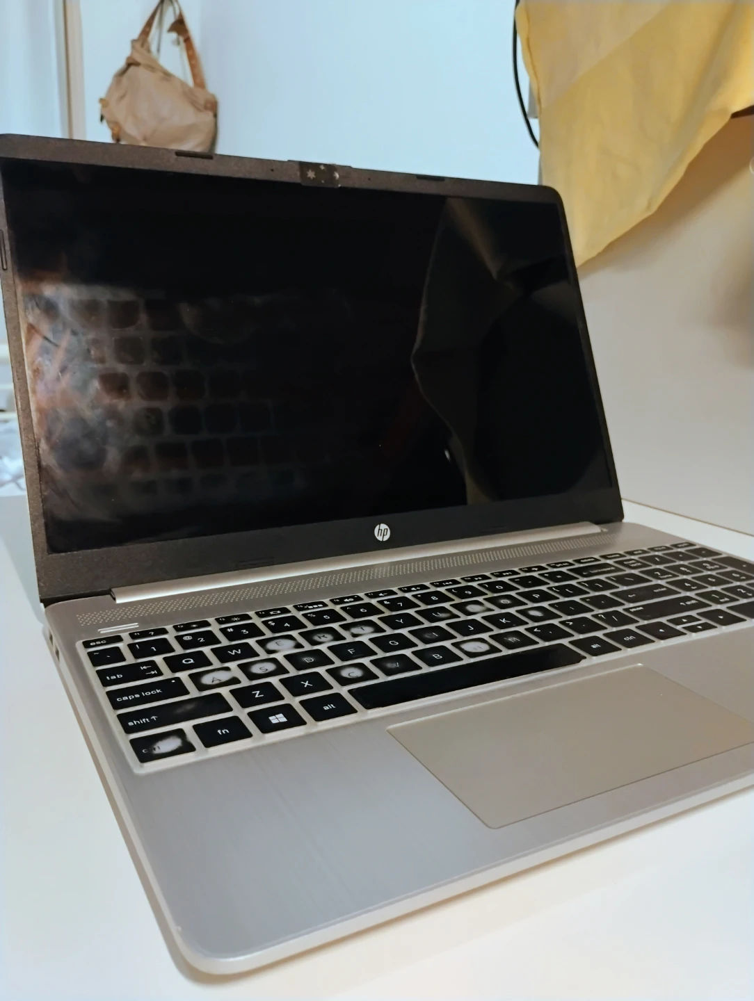 HP 15-DY2067ms | 12gb DDR4 RAM | Touchscreen | Intel i5 1135g7