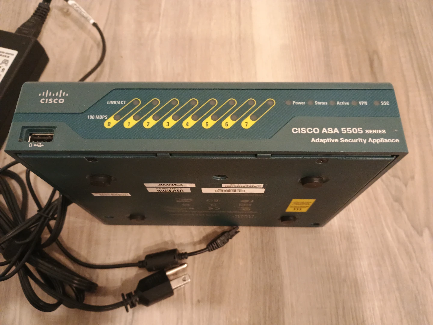 Cisco ASA 5505 Adaptive Security Appliance - photo 2