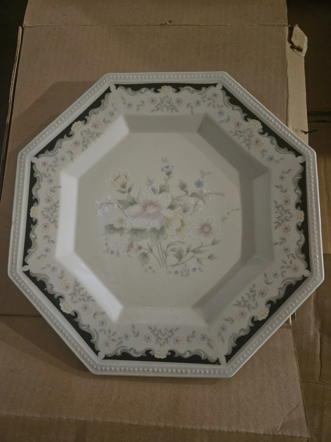 CAC Ceramic Pearl Fine China Dinner Set