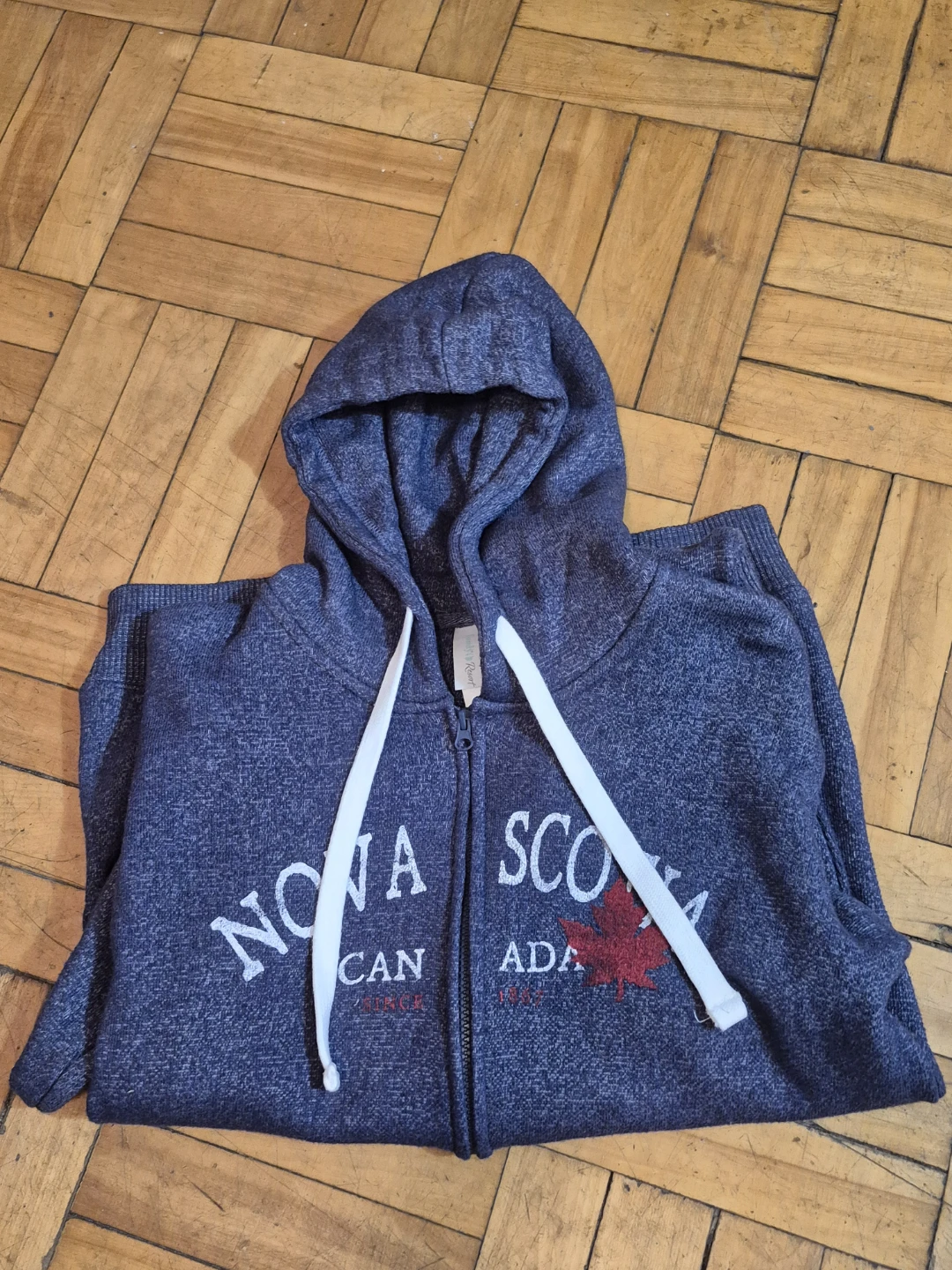 BN)Nova Scotia M/M Canada Full Zip Hoodie