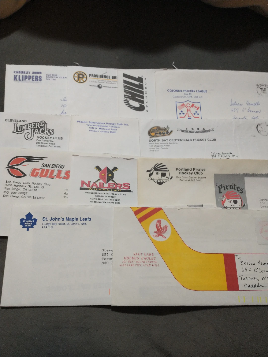 Nearly 500 envelopes from defunct hockey teams and leagues - photo 2