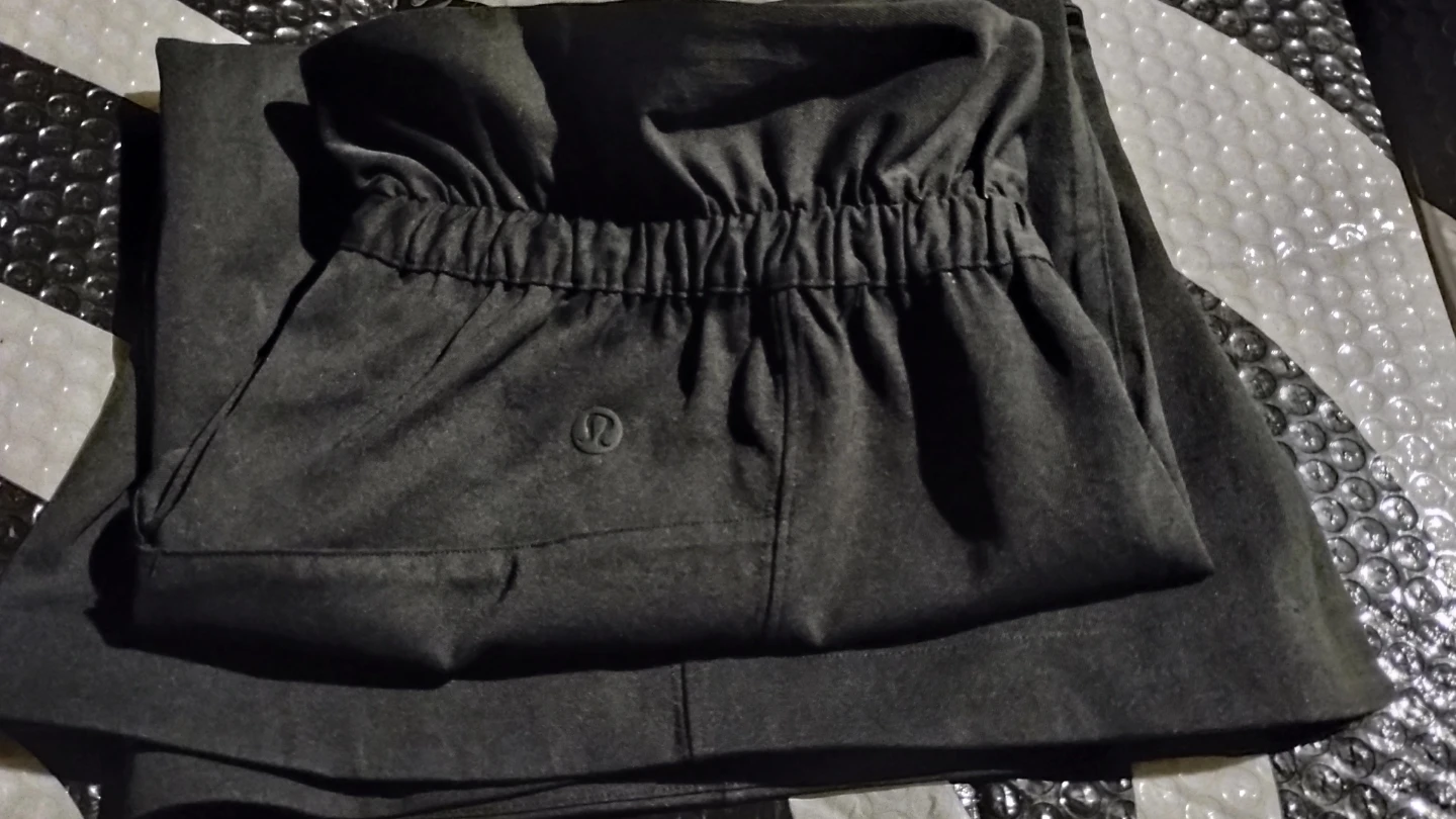 Lululemon Trip Taker Paperbag-Waist Mini Skirt - Black - Size 8 - photo 3