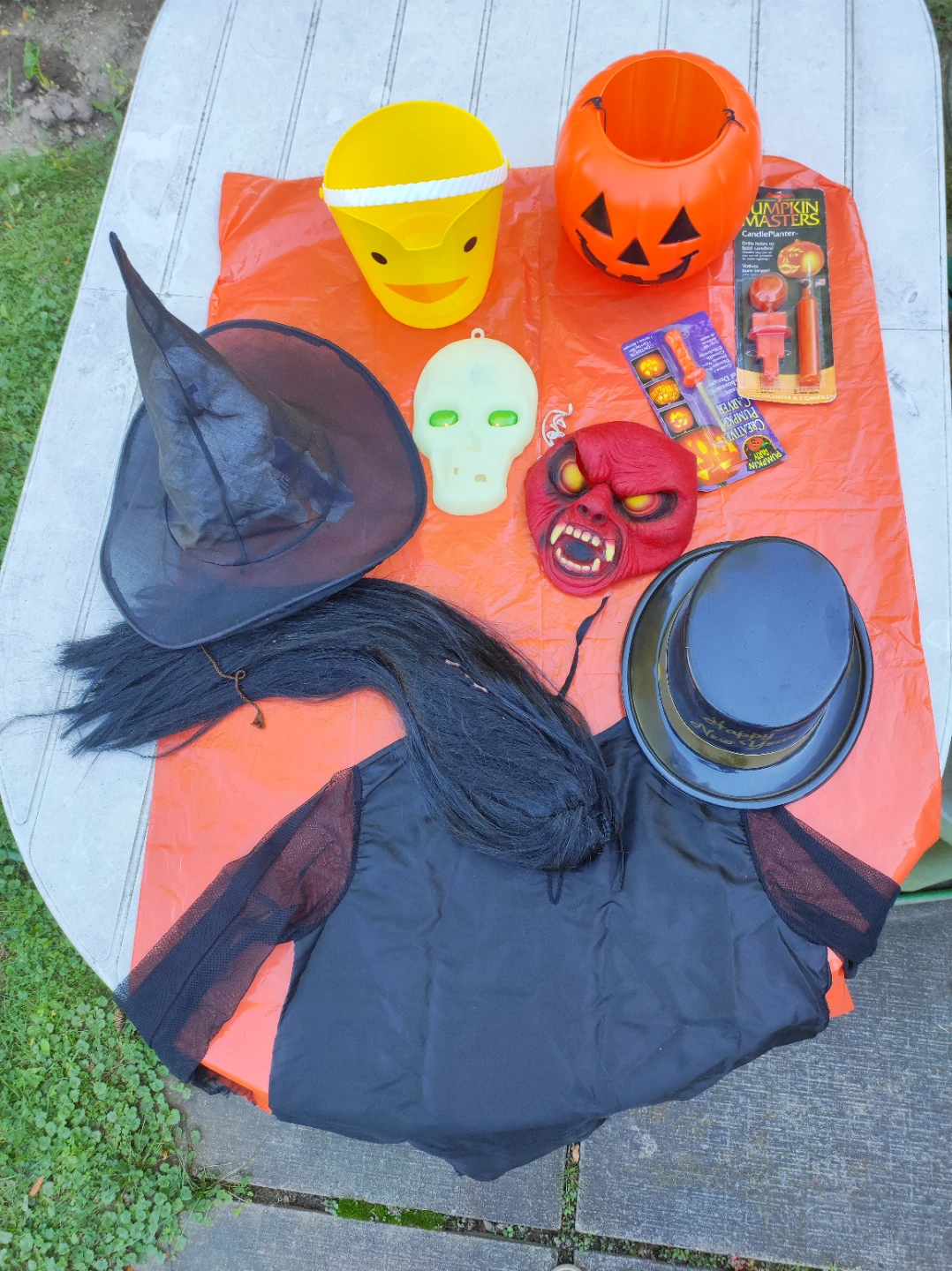 Halloween items $1 each or all for $8