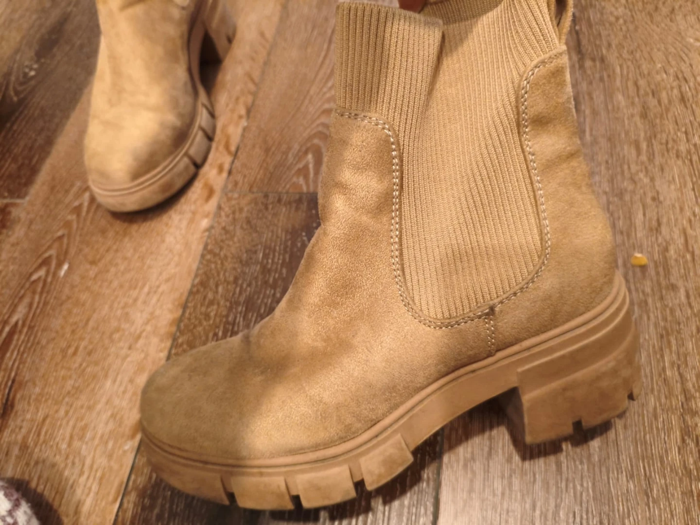 Tan Chelsea Lug Sole Boots