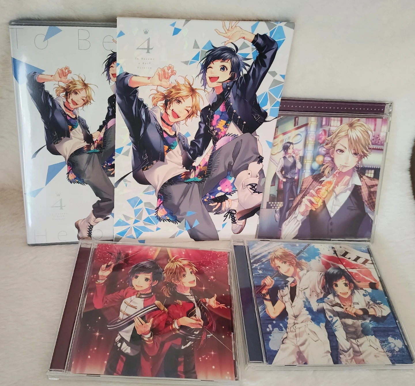 DVD & CDs || LOVE&KISS, LIP X LIP, Heroine Mono!
