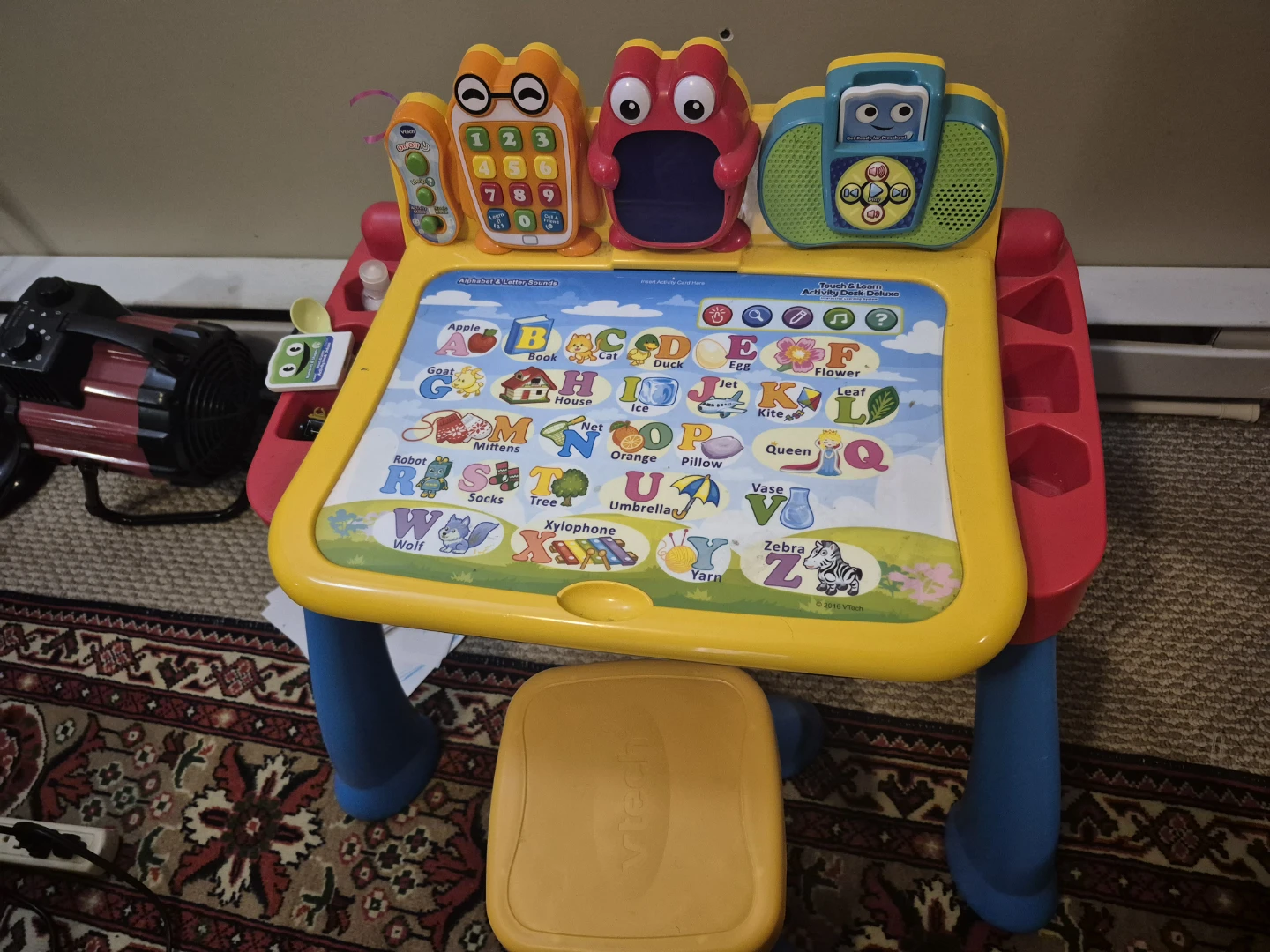VTech Touch & Learn Activity Desk Deluxe - photo 5