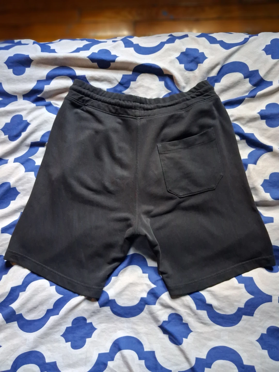 H&M Divided NASA Black Sweatshorts - photo 2