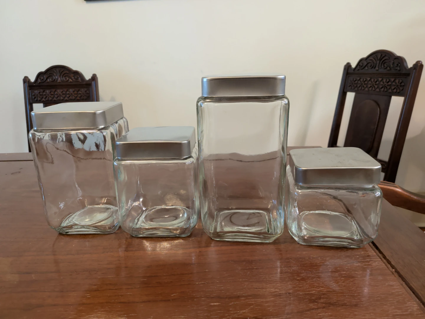 Set of 4 Glass Canisters with Silver Lids - photo 4