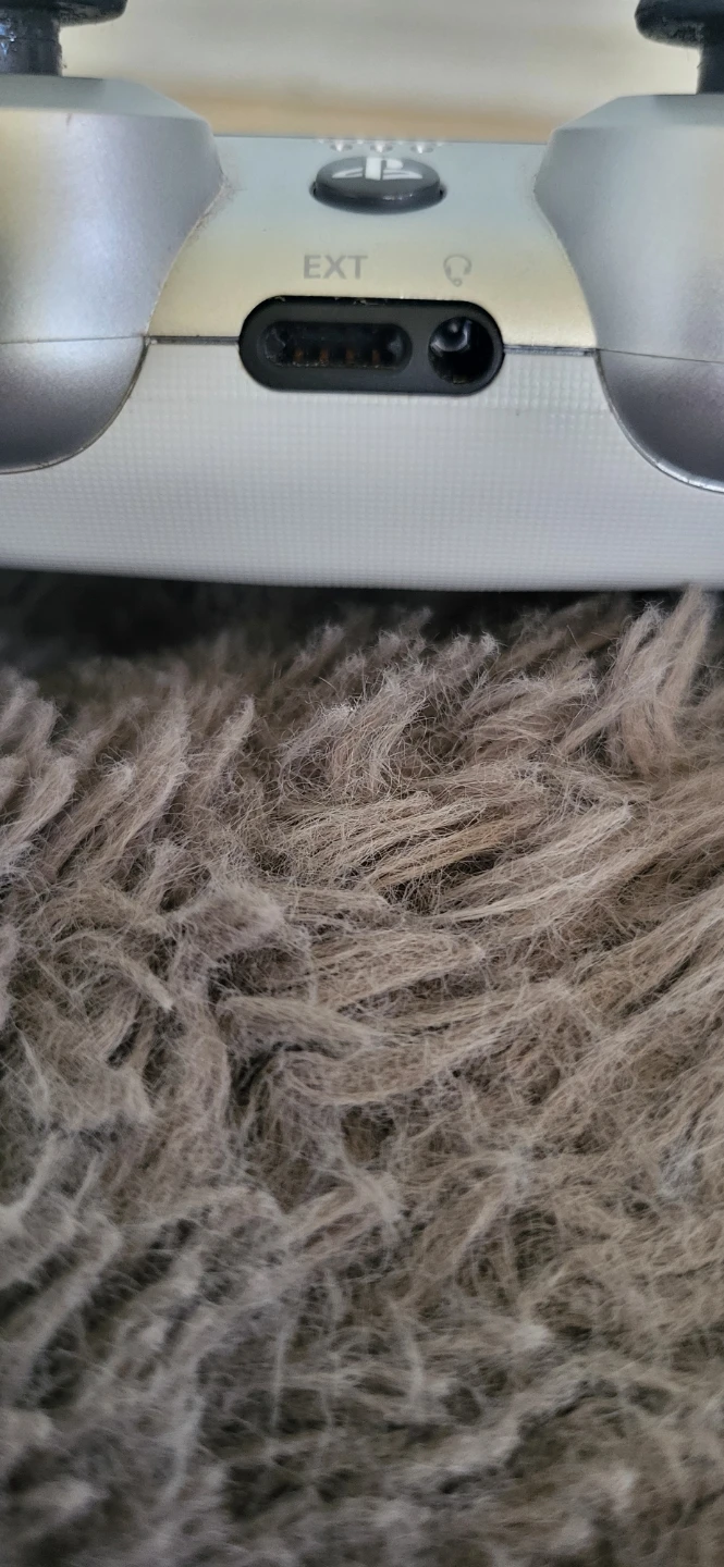 Silver ps4 controller - photo 3