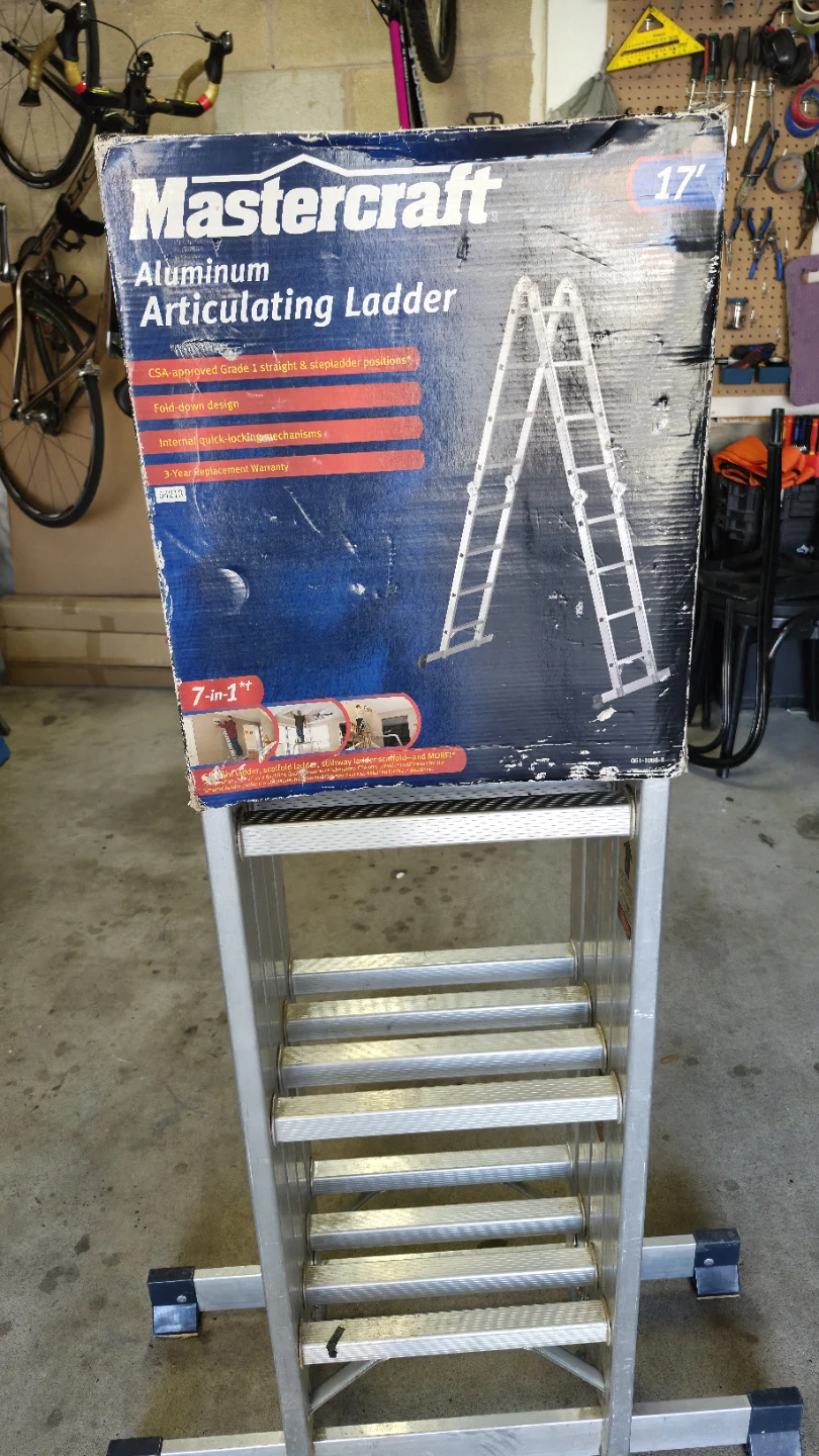 Mastercraft 17' Aluminum Articulating Ladder