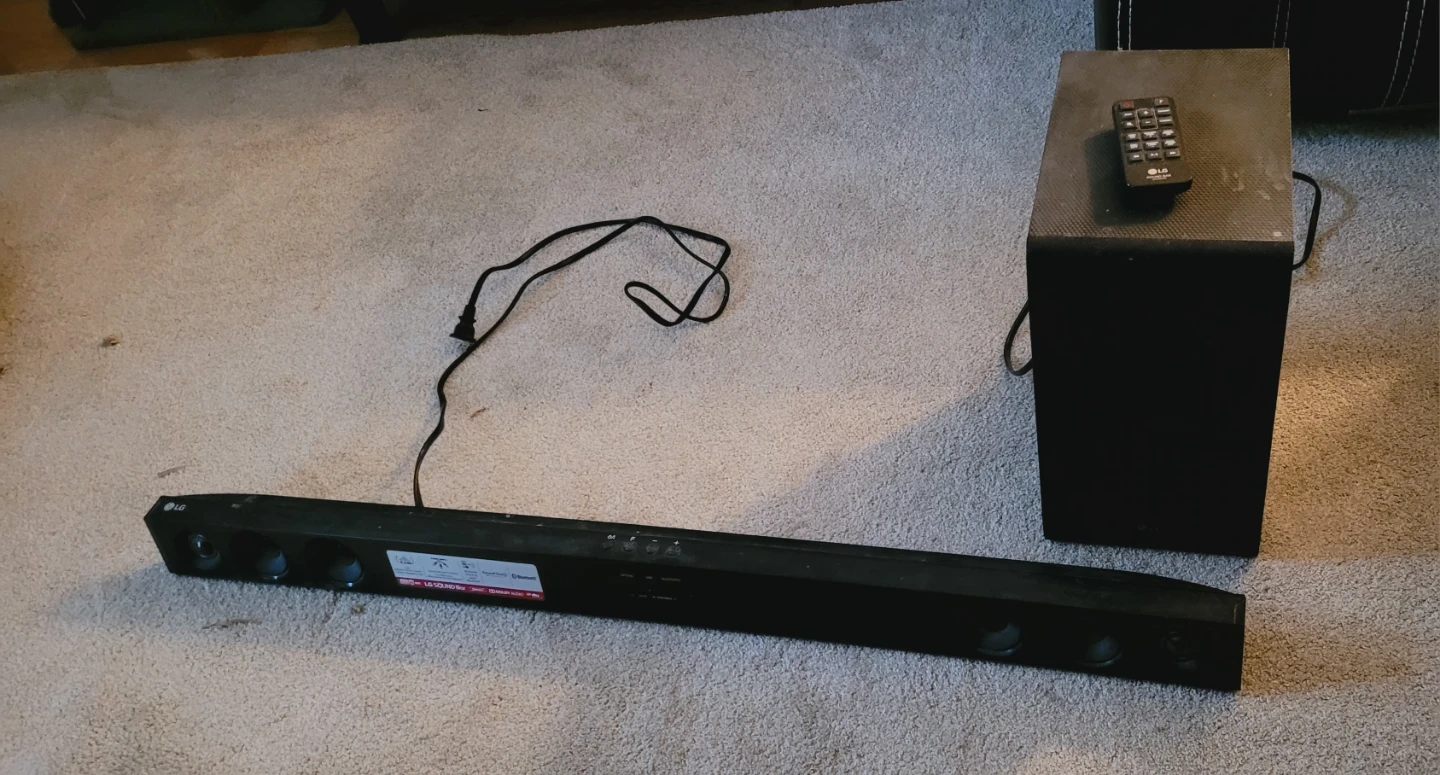 LG SJ3C 300W Sound Bar System