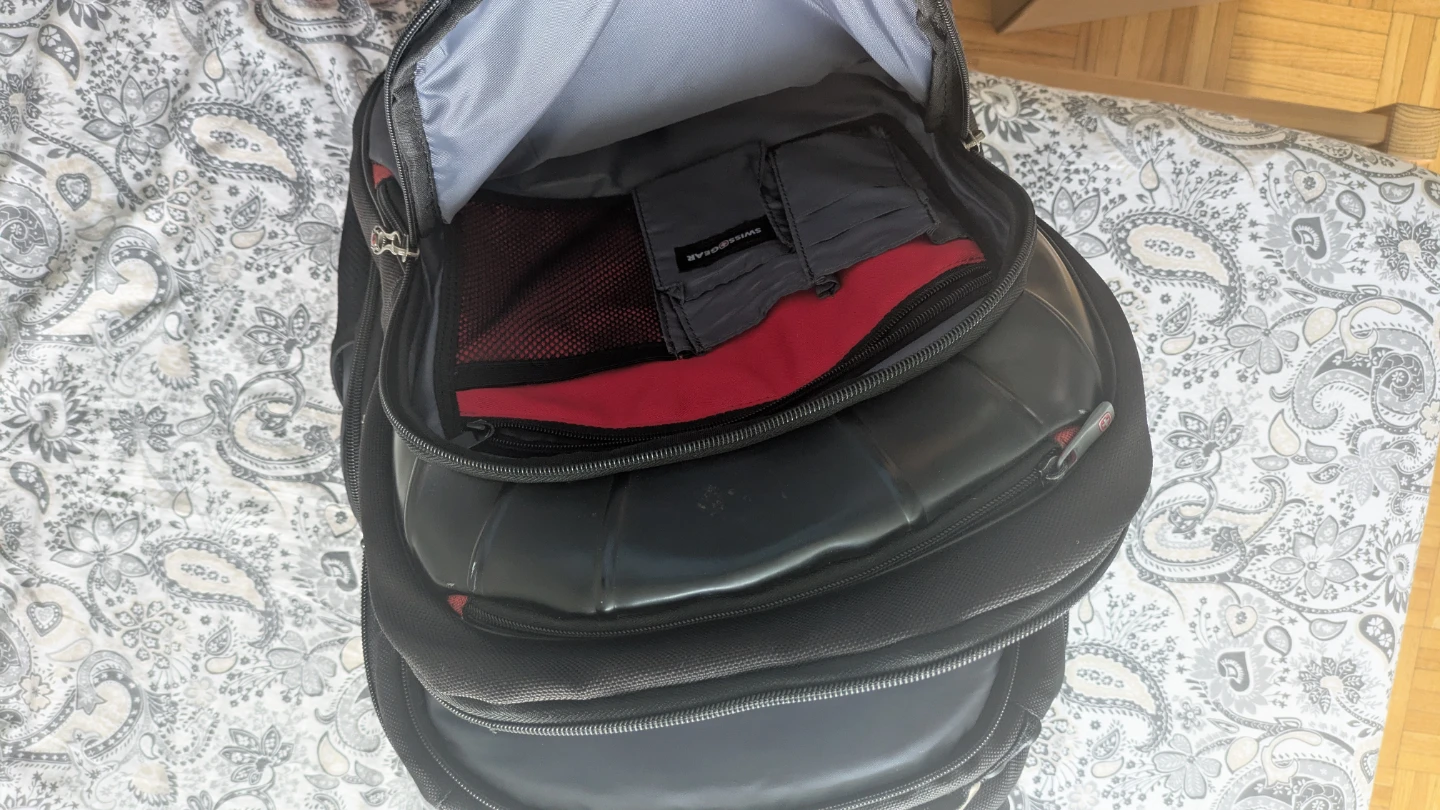 Swiss Gear Laptop Backpack - photo 3