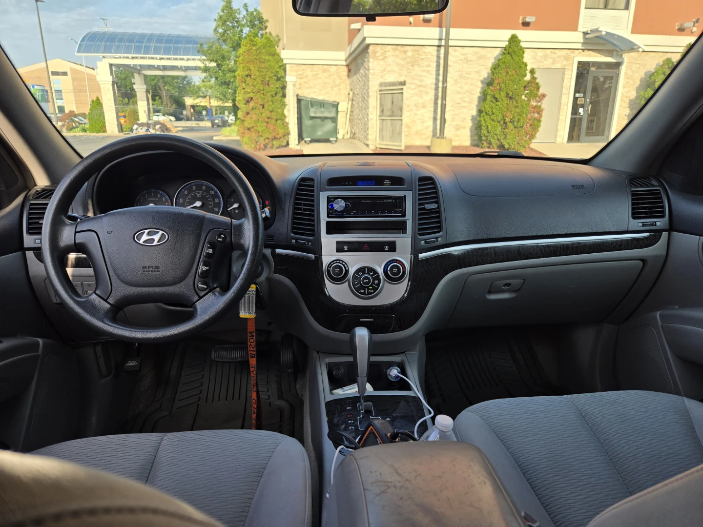 2007Hyundai Santa Fe SUV - Silver - photo 5