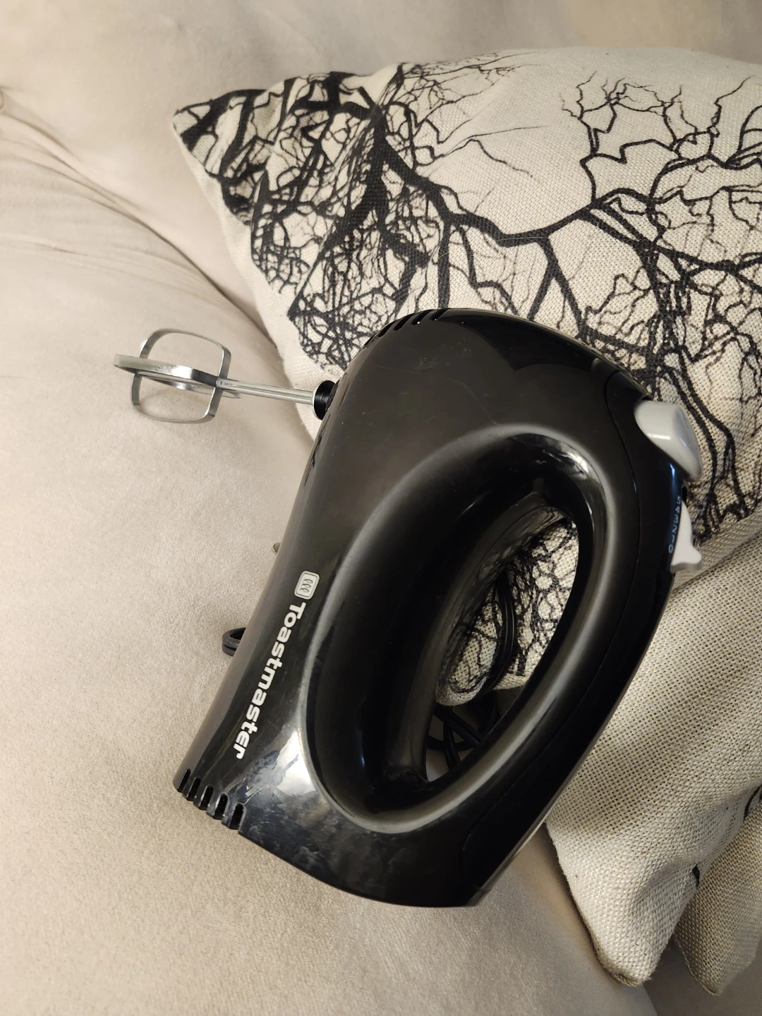 Toastmaster Hand Mixer (with one beater) - photo 5