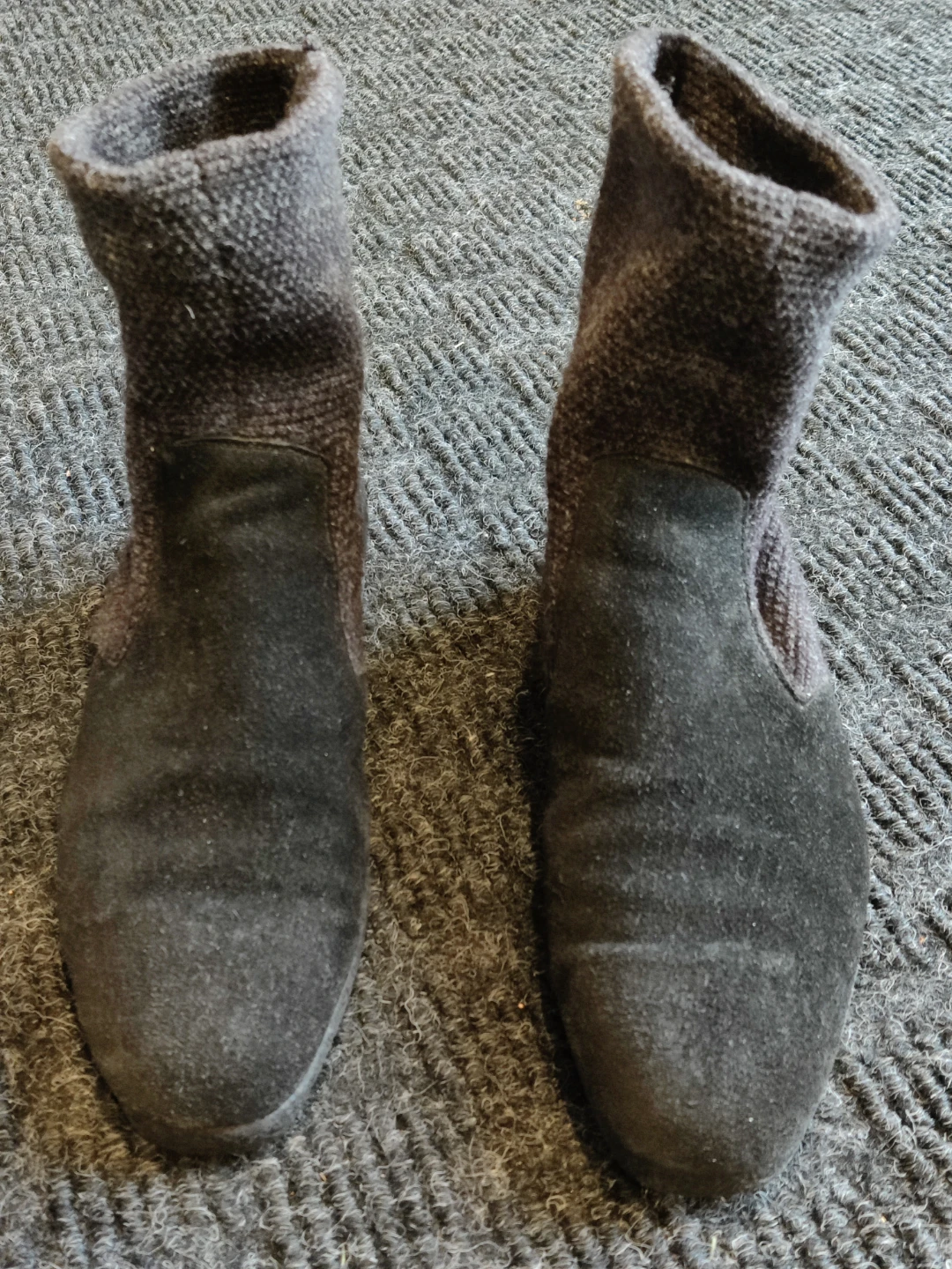 Aerosoles Suede Winter Boots / Booties / Shoes - Women Size: 6.5 - photo 2