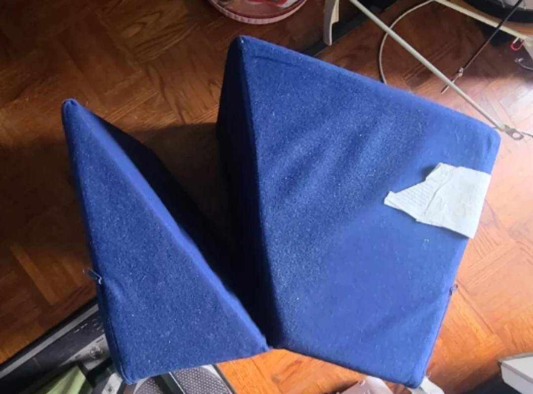 Blue Foam Bed Wedge Pillows - photo 2