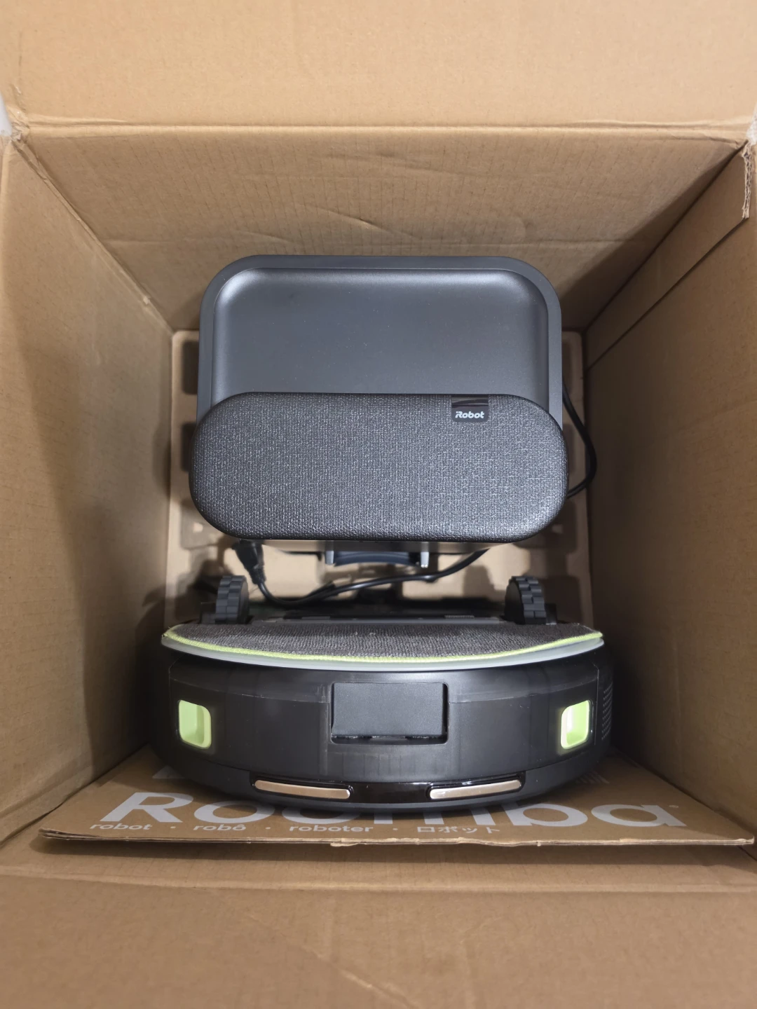 Roomba 105 Robot Vacuum, Mop, Auto Empty - photo 5