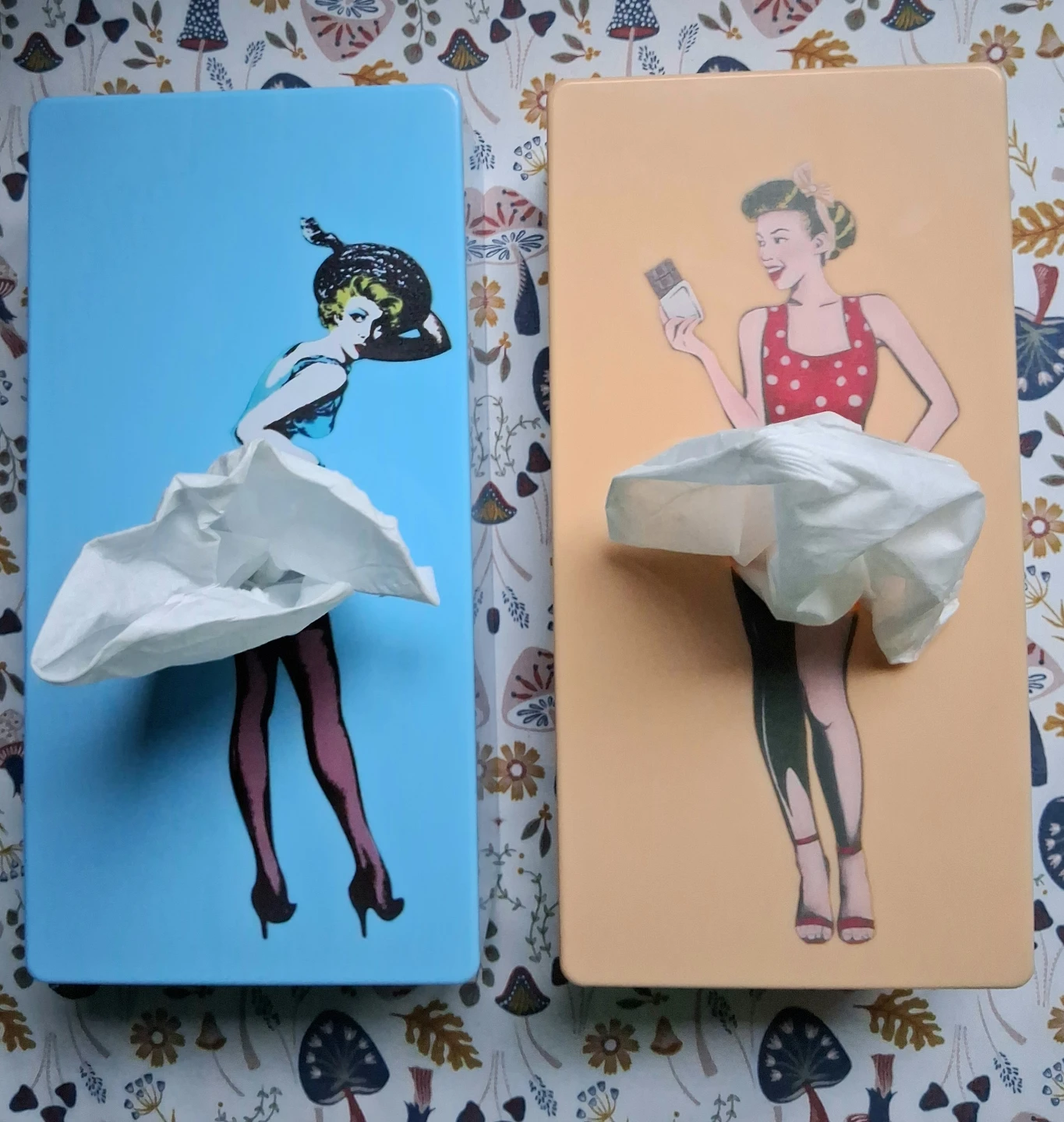 Cheeky  Pin-Up Girls Tissue Box Holders - photo 3