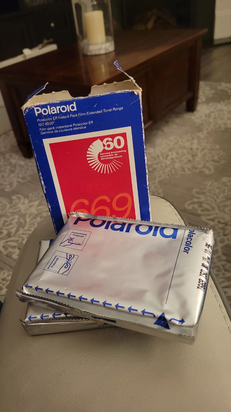 Vintage Polaroid Polacolor ER Type 669 Instant Film. $75 Each - photo 5