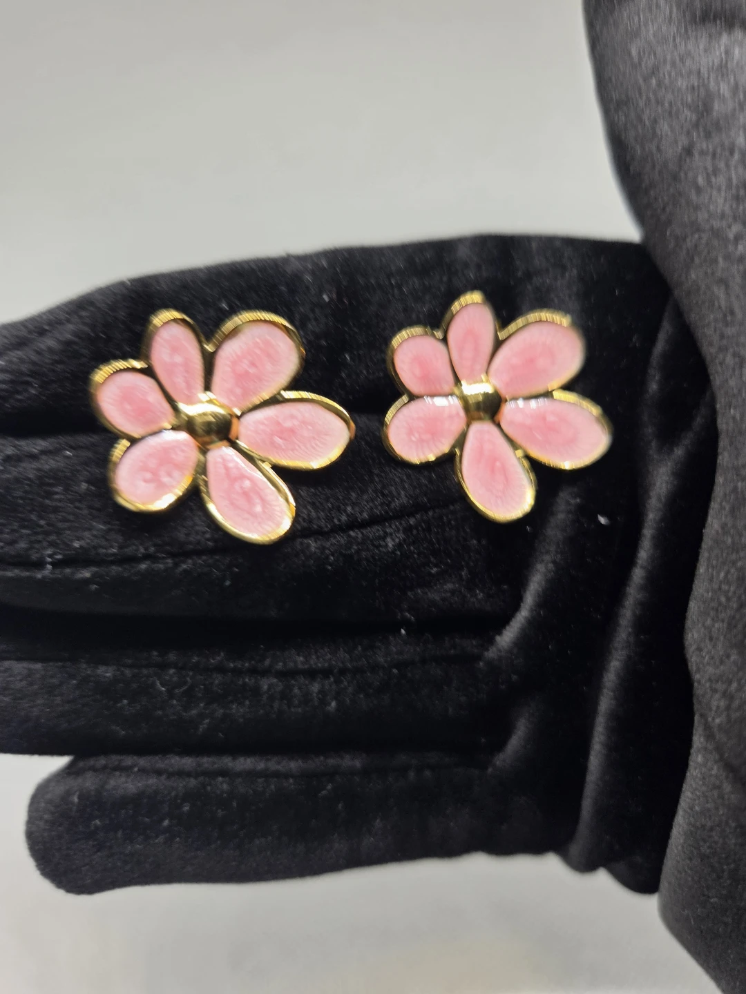 Pink Flower Stud Earrings - photo 2
