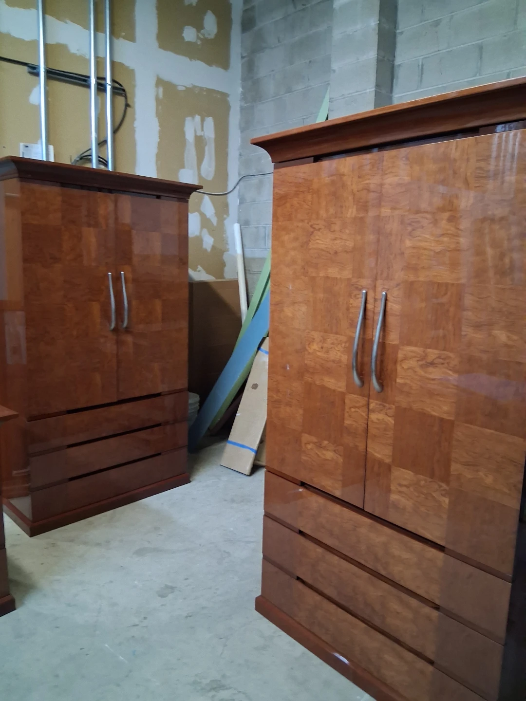 Wooden Armoire with Internal Drawers - photo 2