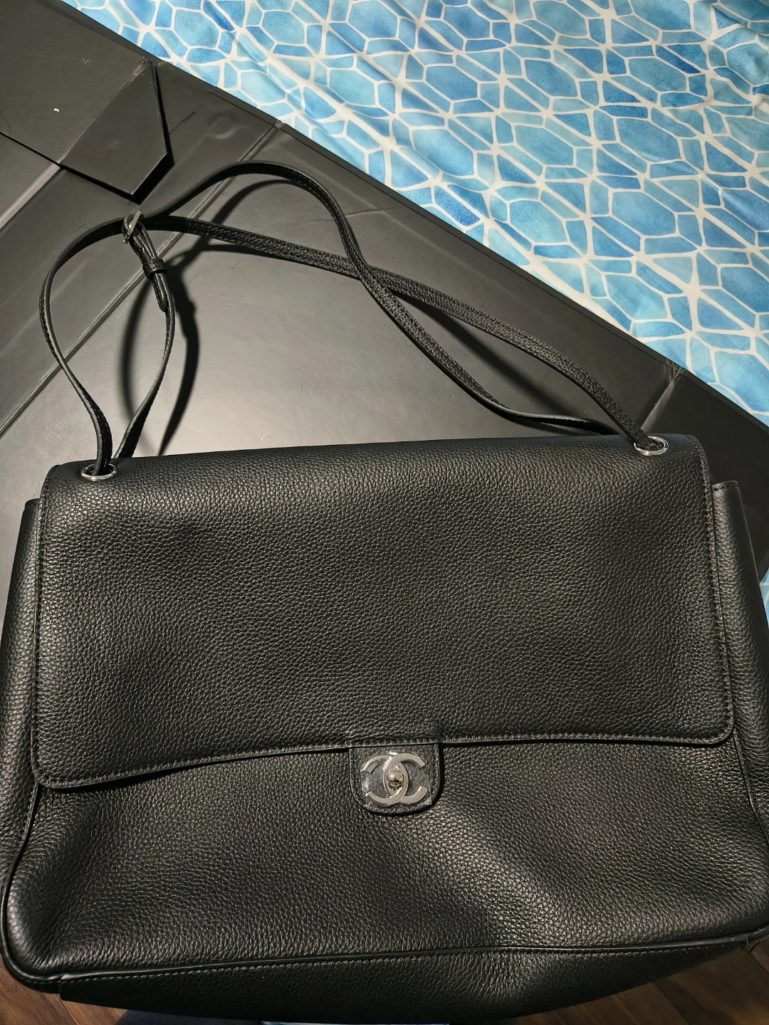Chanel maxi flap - photo 5