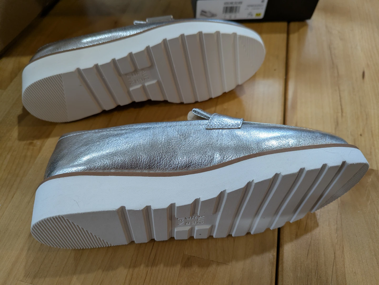 Silver Naturalizer Loafers 7.5 - photo 2