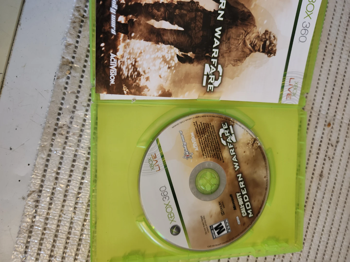 Call of Duty: Modern Warfare 2 for Xbox 360 - photo 3