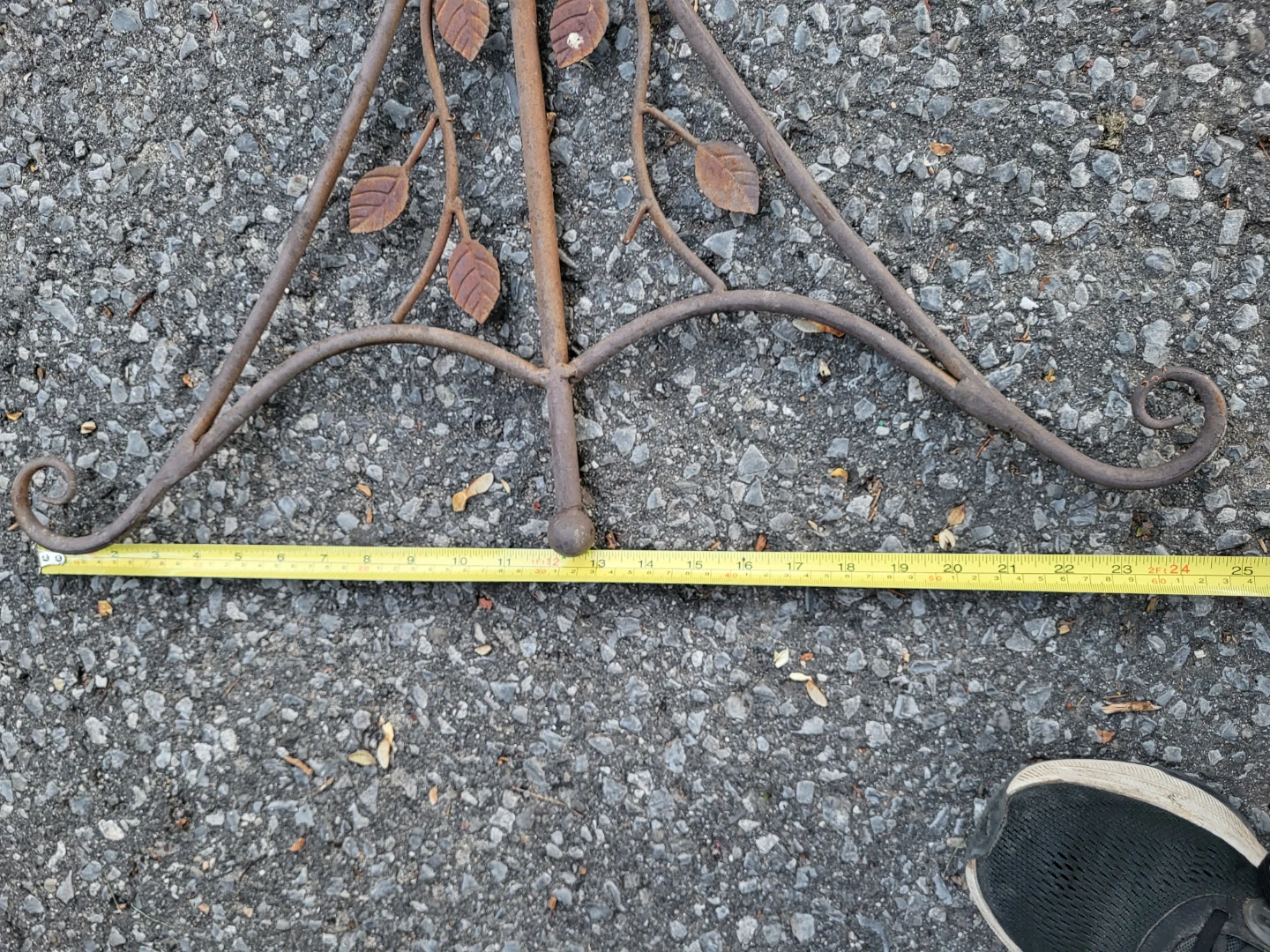 Tall Metal Garden Plant Hook - photo 3