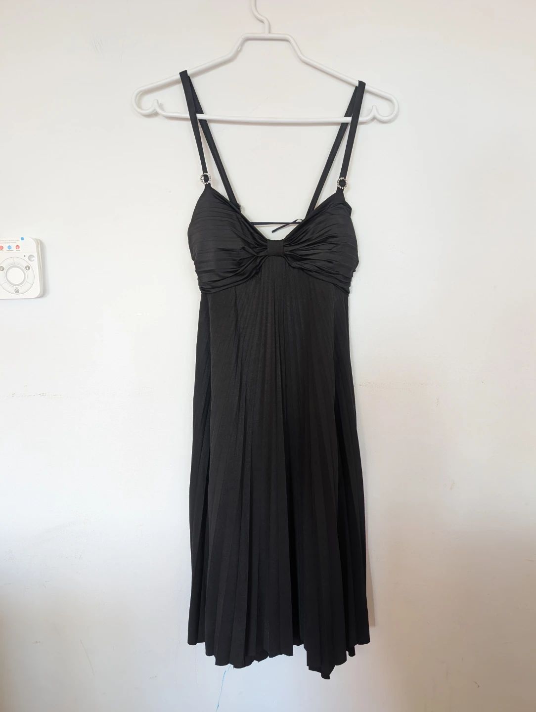 Lot of 3 Pleated Cocktail Dresses - photo 3
