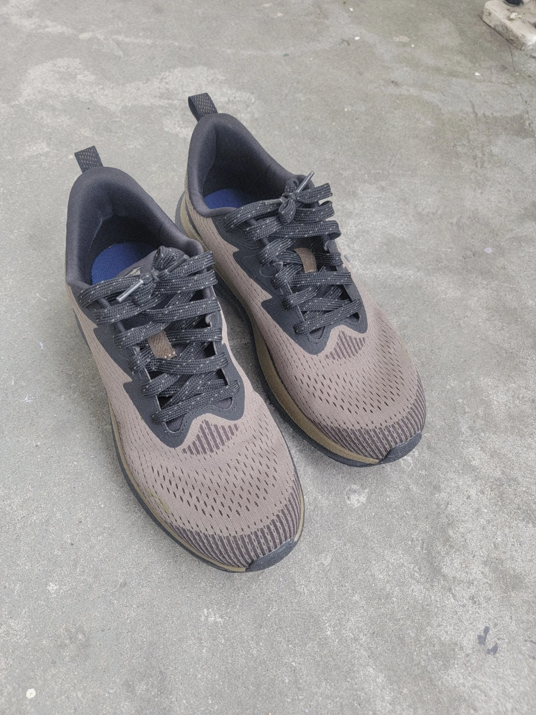 Avia Men's Running Shoes Size 9