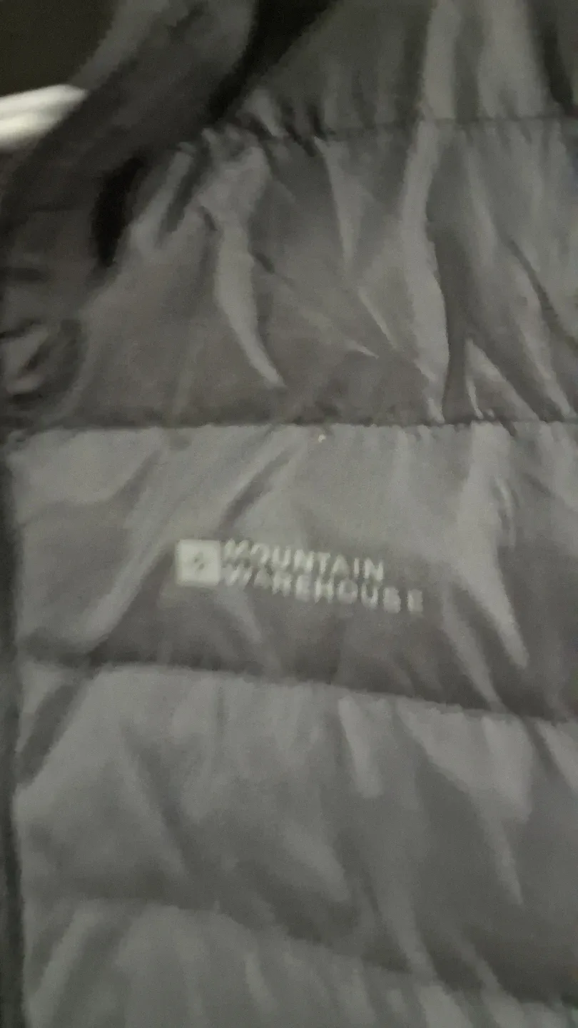 Mountain Warehouse black puffer jacket size M - photo 3