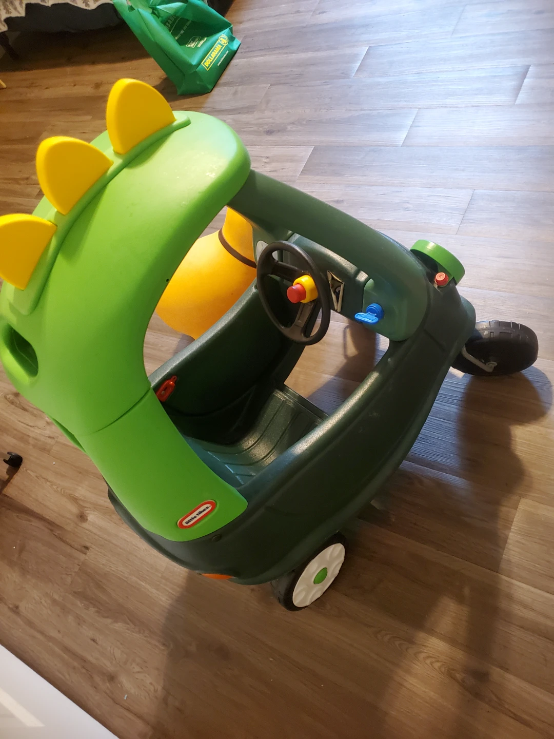 Little Tikes Dinosaur Cozy Coupe