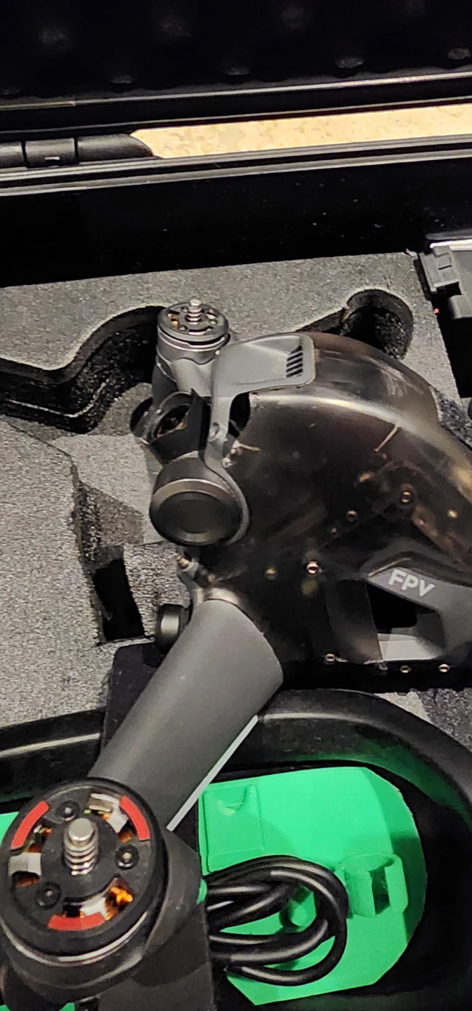 DJI FPV Drone with Controller and Goggles - photo 4