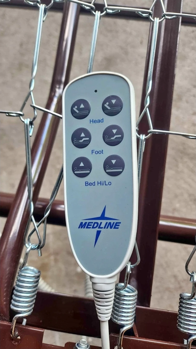 Medline Adjustable Motorized bed frame - photo 3